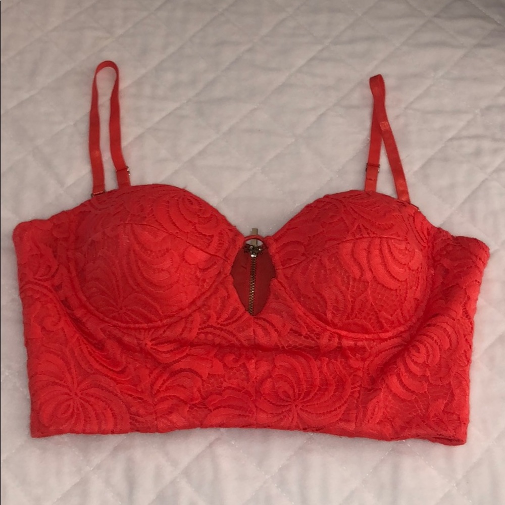bebe Crop top